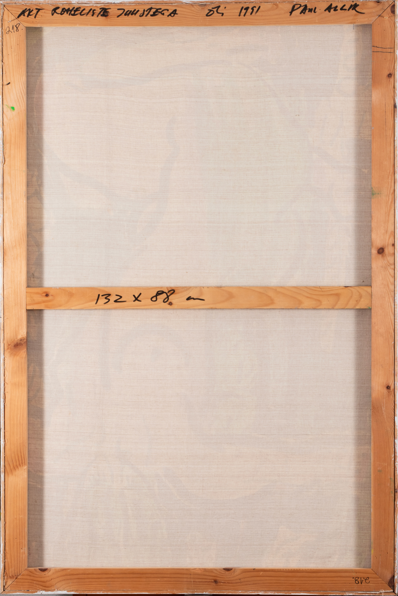 Akt roheliste juustega