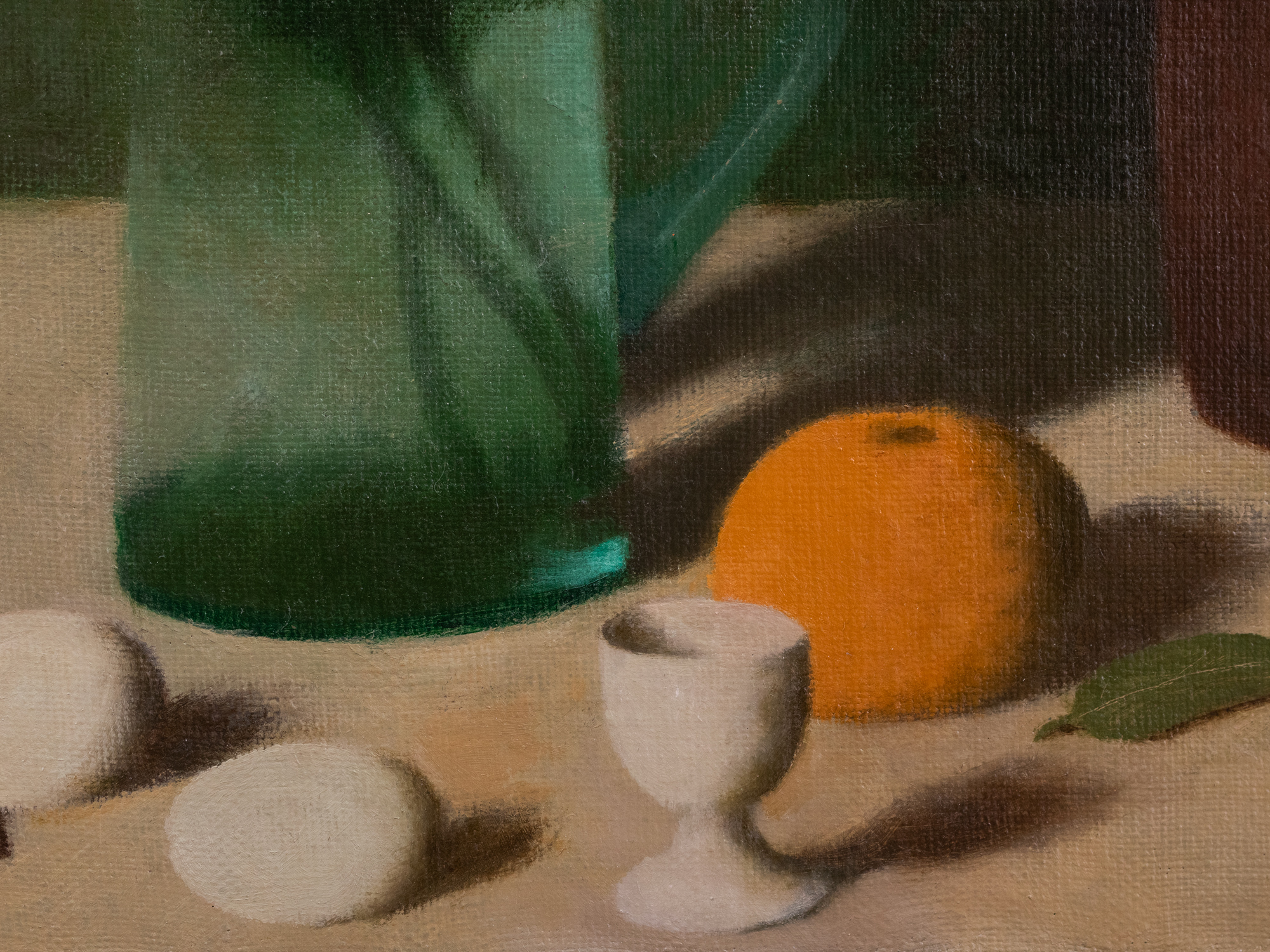 Valged pojengid kahe muna ja kahe greibiga