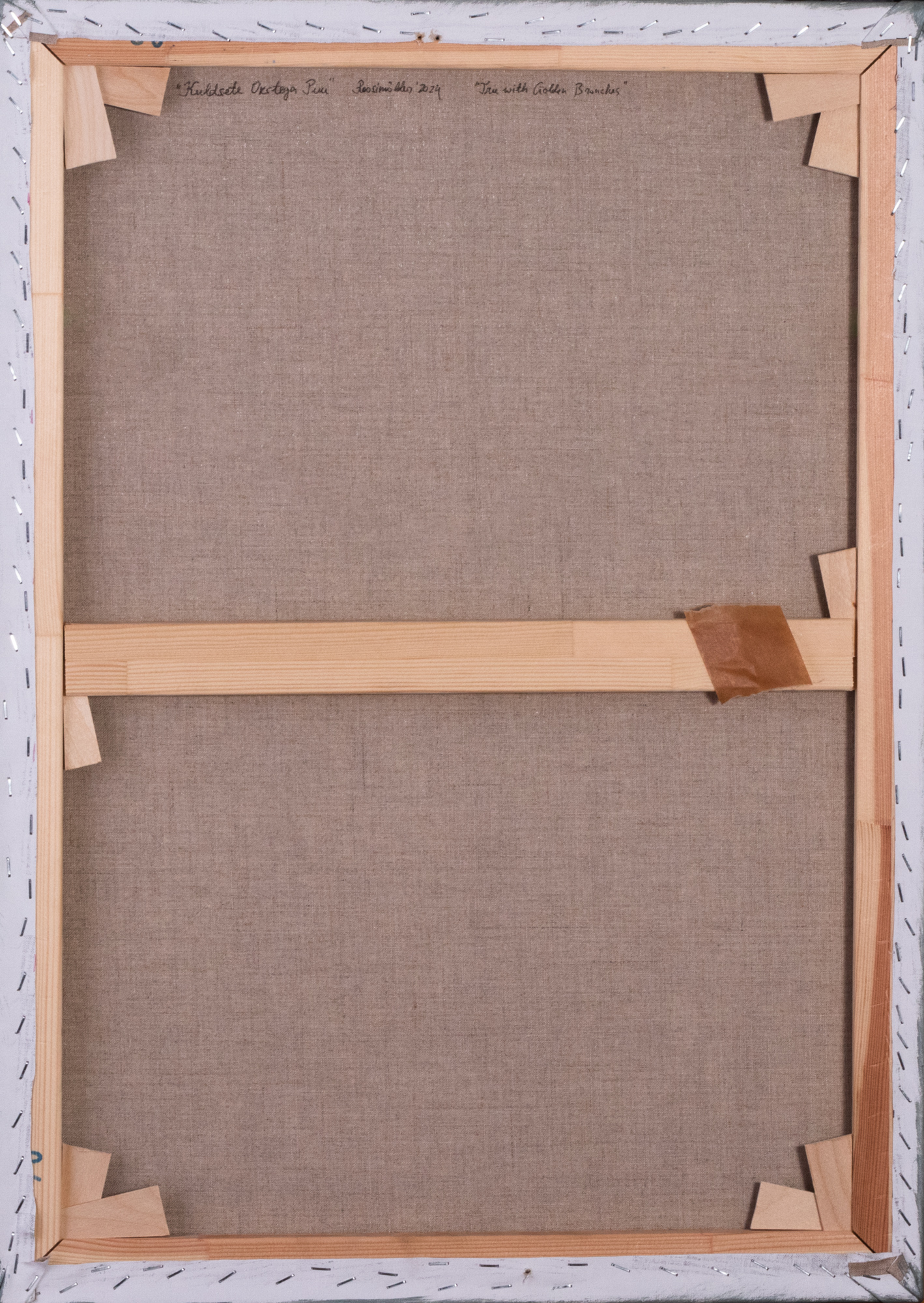 Kuldsete okstega puu