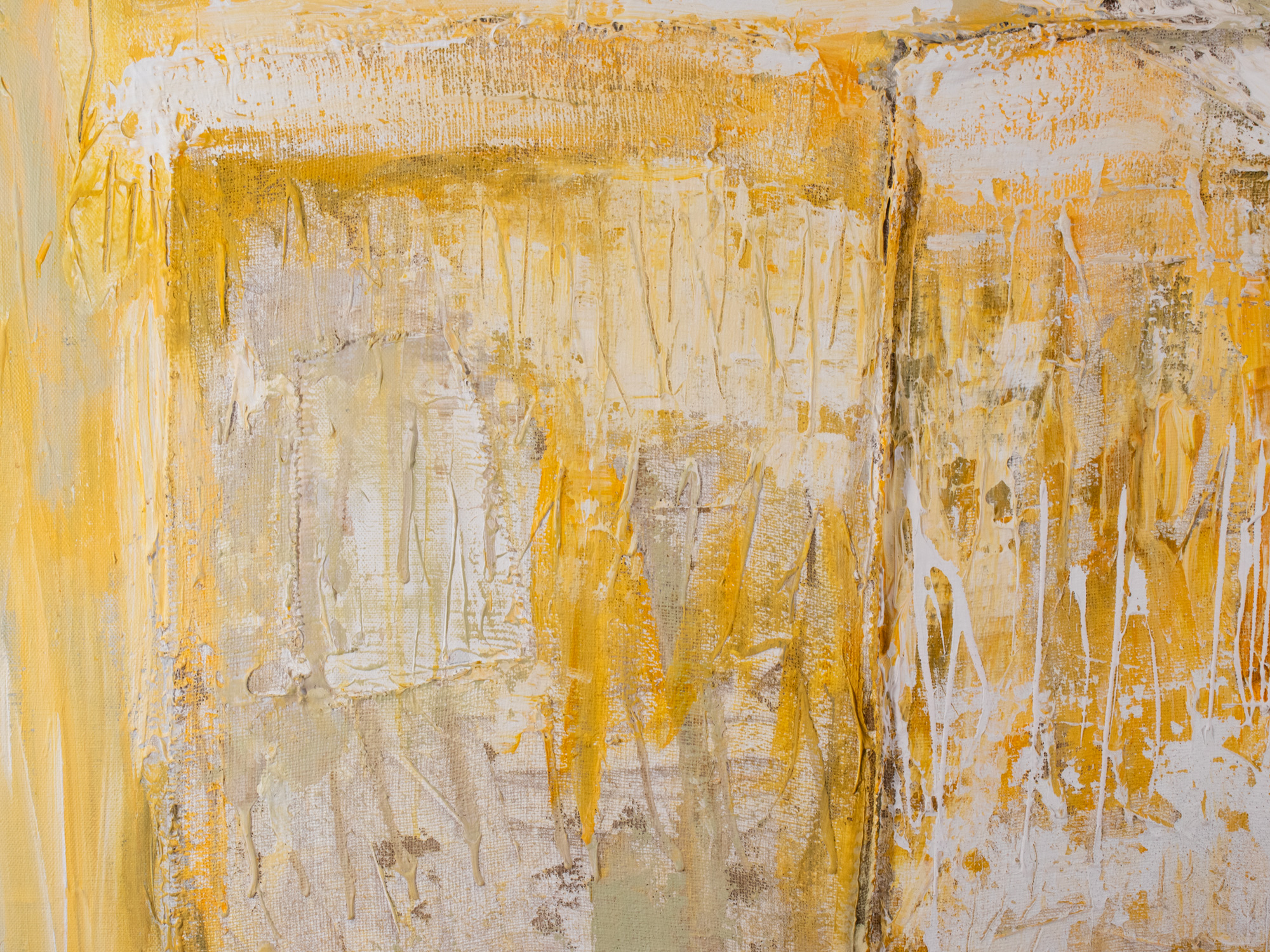 Valge vikerkaar kollasel