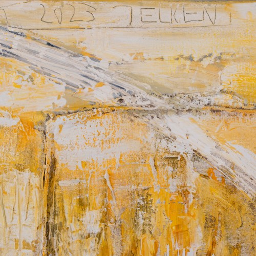 Valge vikerkaar kollasel