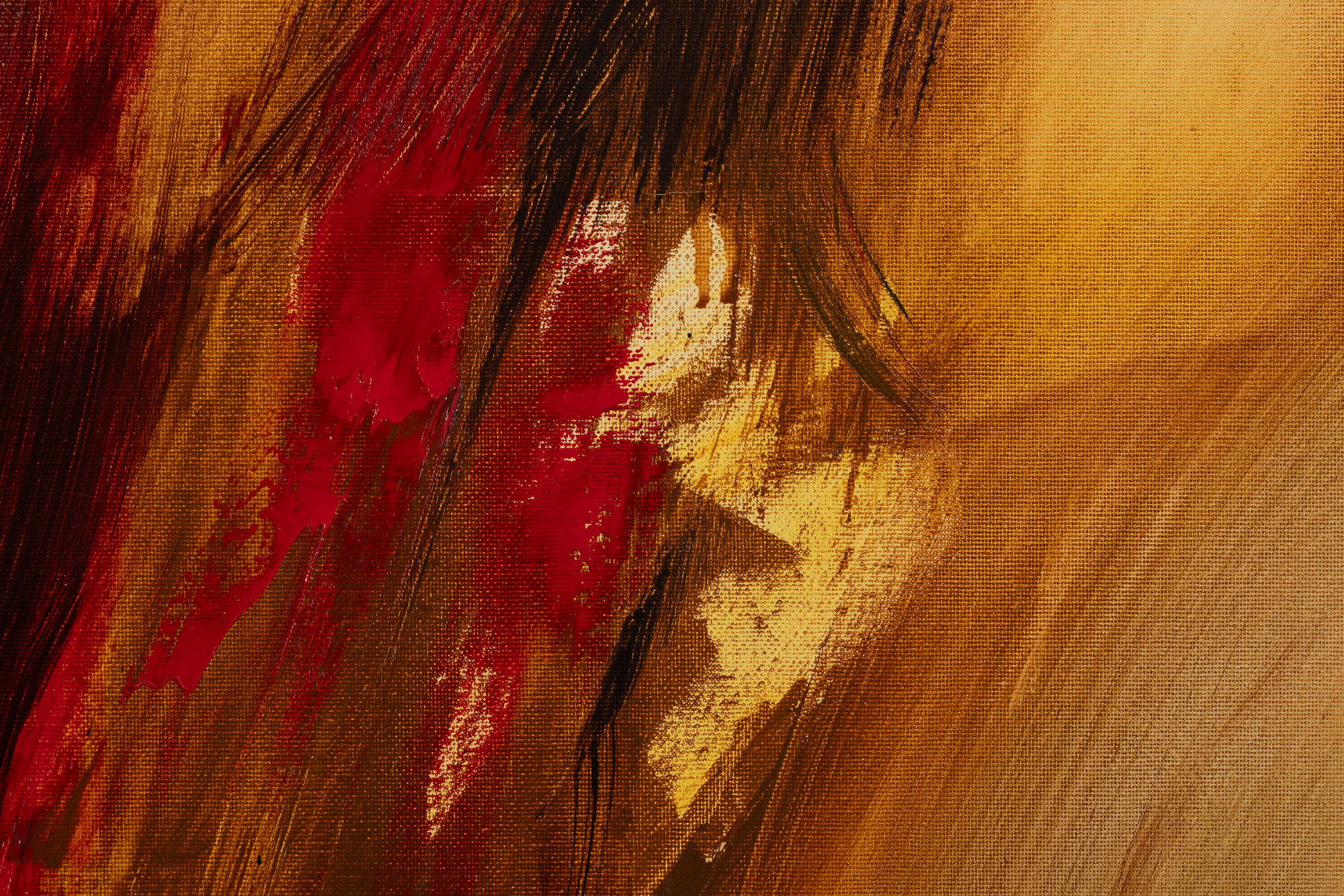 Akt kuldses valguses