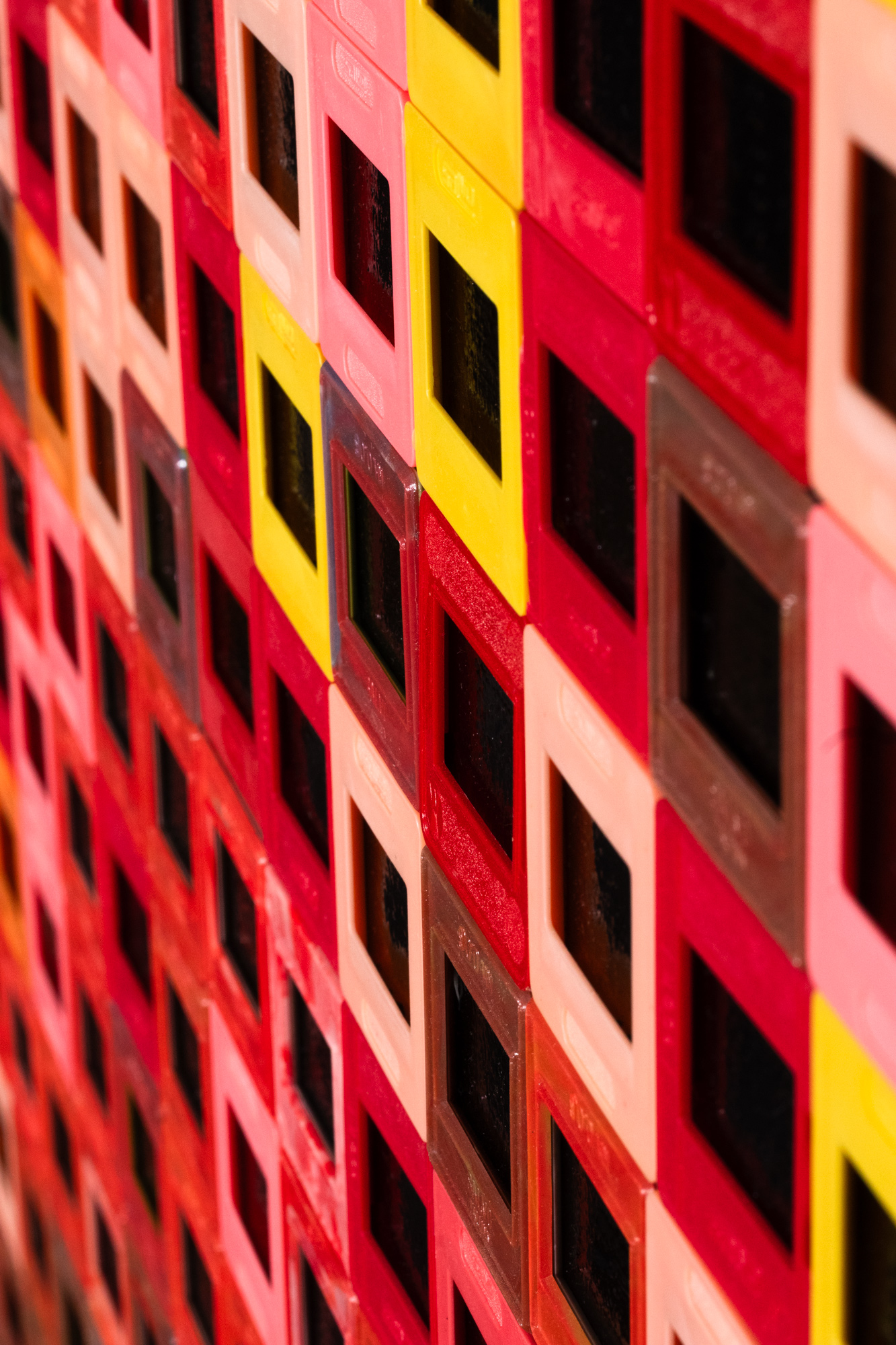 Must auk kosmoses I ( 576 kaadrit)