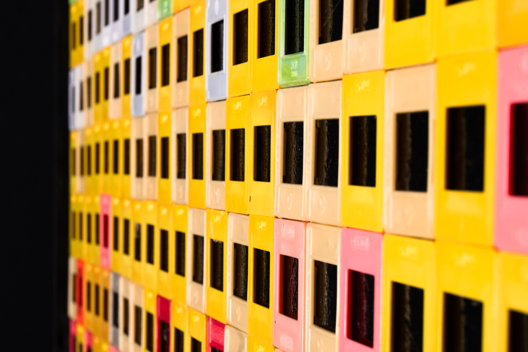 Must auk kosmoses I ( 576 kaadrit)